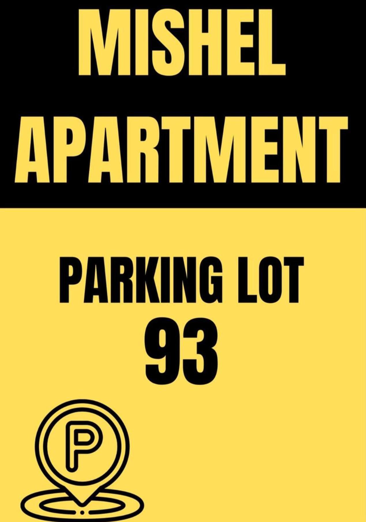Free Parking Sudio Tiranaアパートメント エクステリア 写真